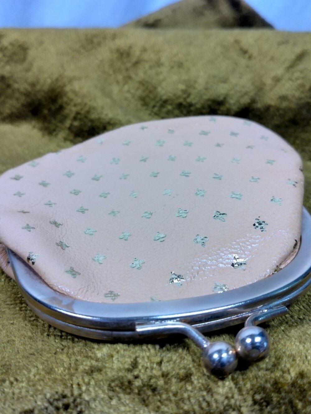 Vintage Italian Leather Change Purse Beige Gold Fleur De Lis Italy Kiss Lock 199 - Picture 6 of 11